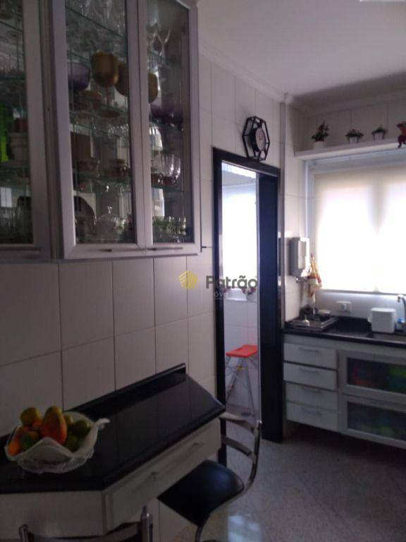 Apartamento à venda com 3 quartos, 98m² - Foto 20