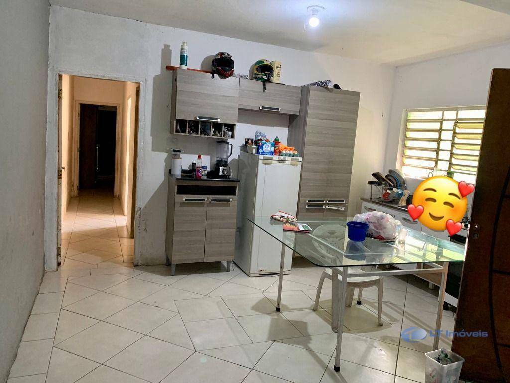 Casa à venda com 2 quartos, 140m² - Foto 5