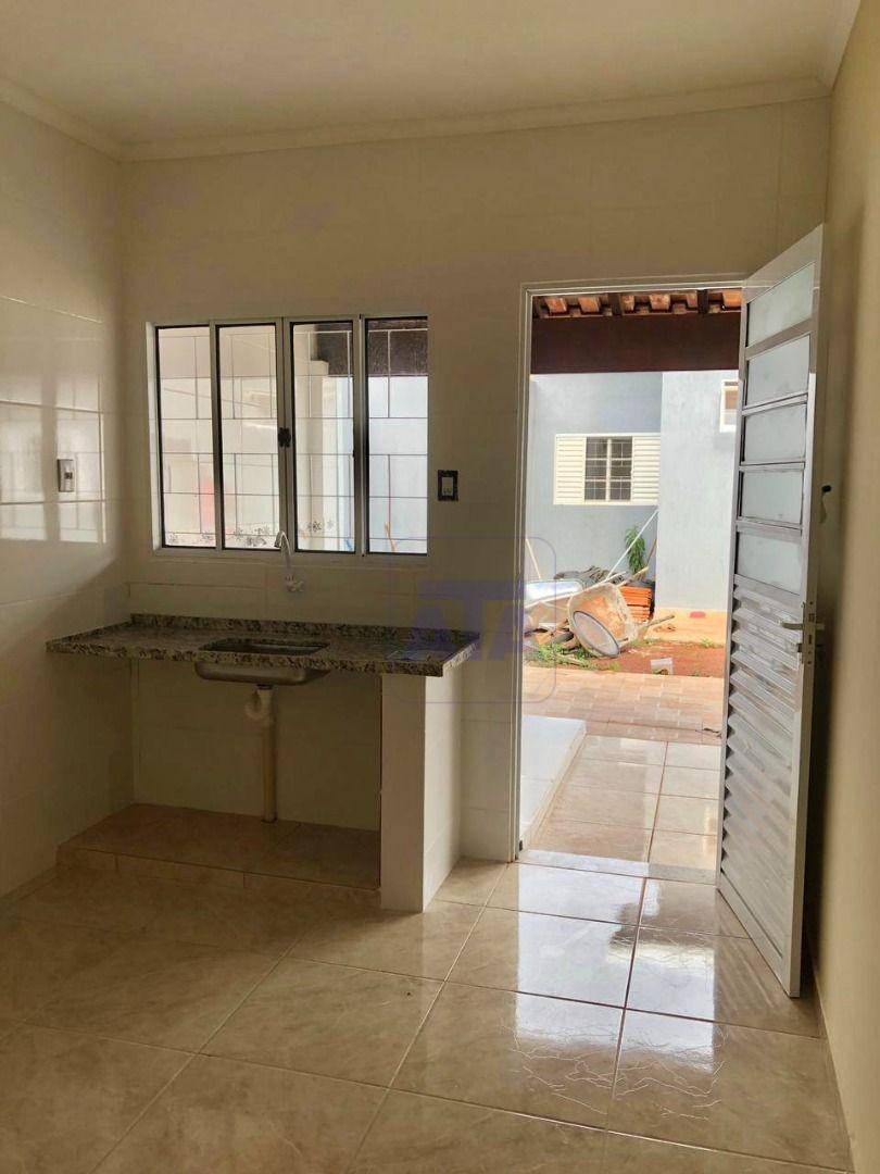 Casa à venda com 4 quartos, 125m² - Foto 16