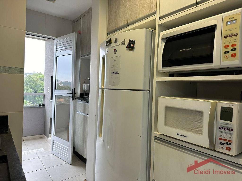 Apartamento à venda com 3 quartos, 92m² - Foto 7