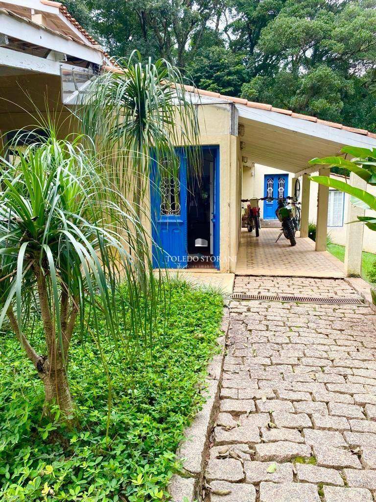 Casa de Condomínio à venda e aluguel com 3 quartos, 600m² - Foto 4