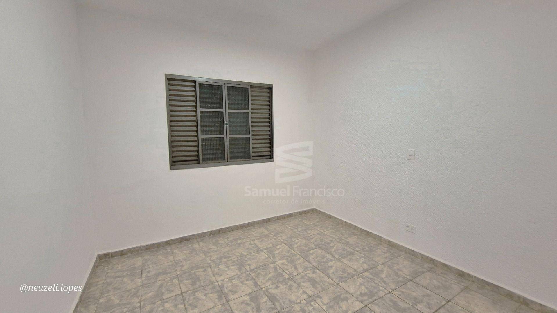 Casa à venda com 2 quartos, 70m² - Foto 8