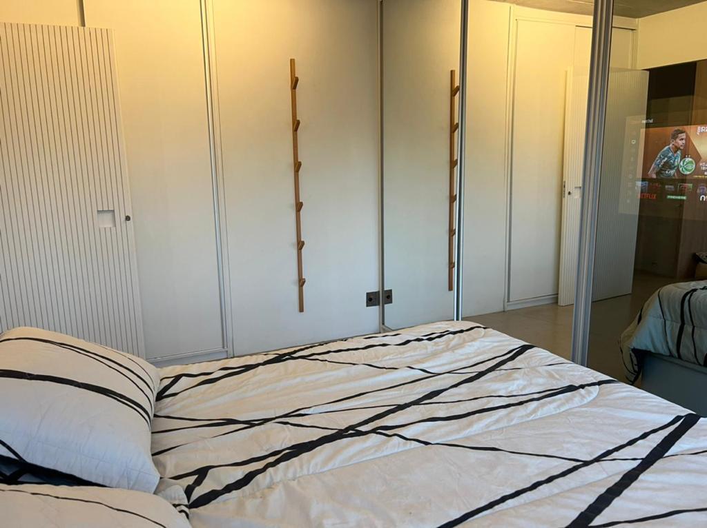 Apartamento à venda com 1 quarto, 70m² - Foto 18