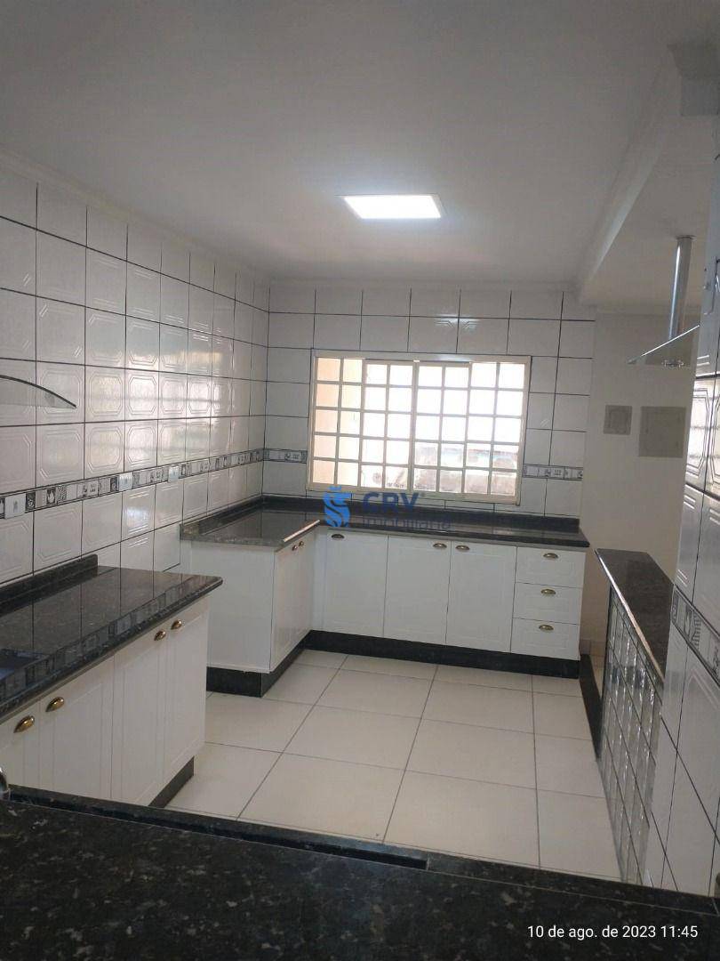 Casa à venda e aluguel com 3 quartos, 174m² - Foto 13