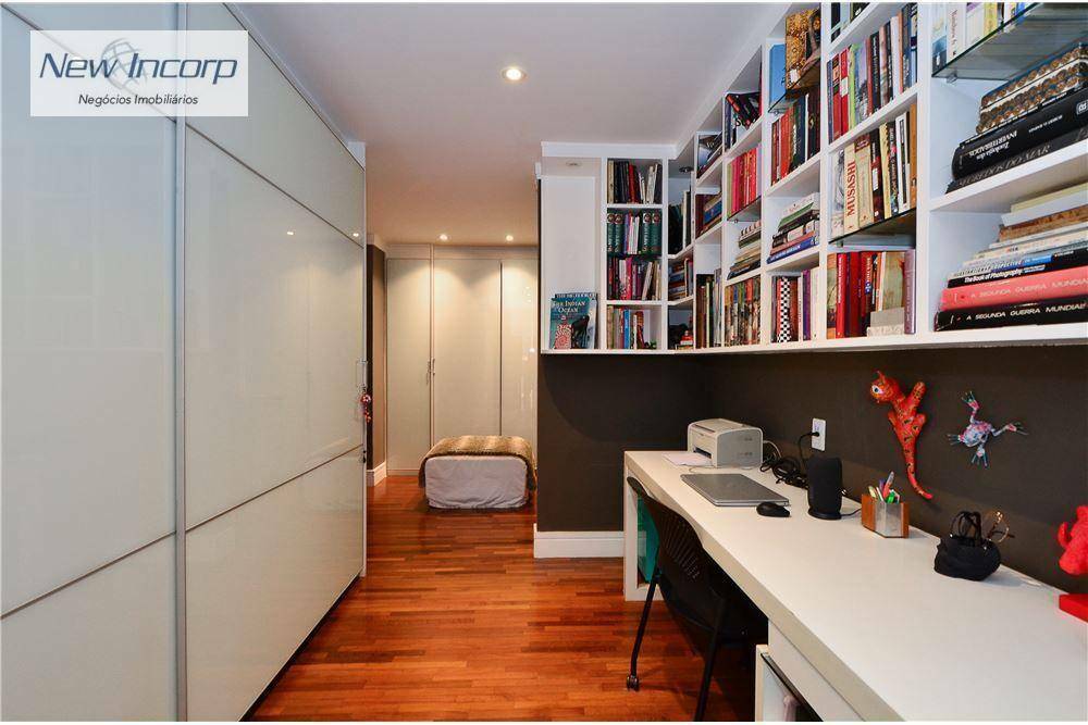 Apartamento à venda com 3 quartos, 200m² - Foto 19