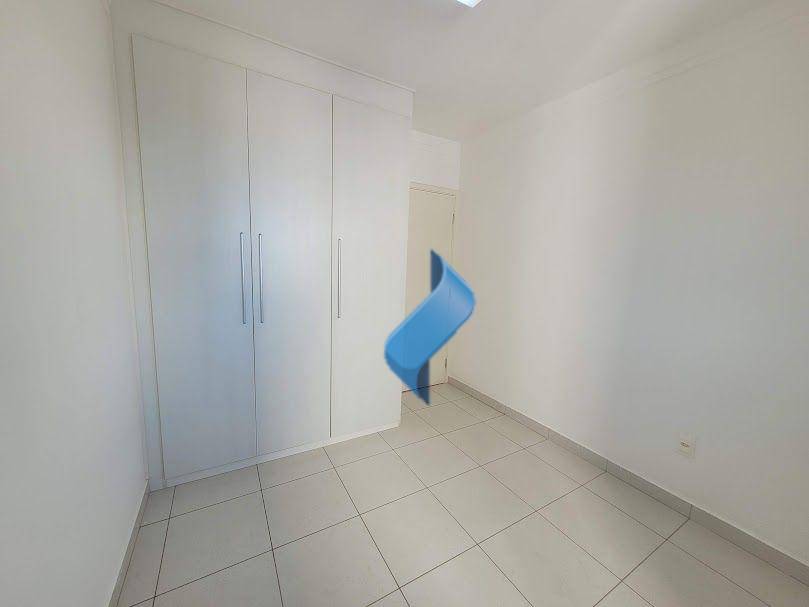 Apartamento para alugar com 3 quartos, 90m² - Foto 18