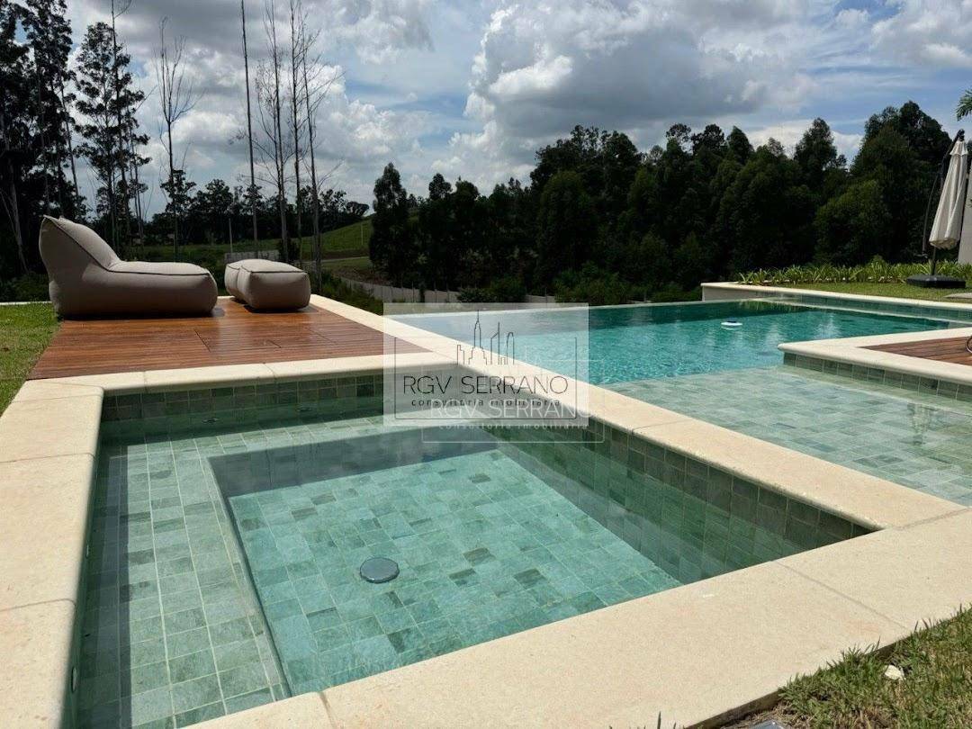 Casa de Condomínio à venda com 4 quartos, 480m² - Foto 1