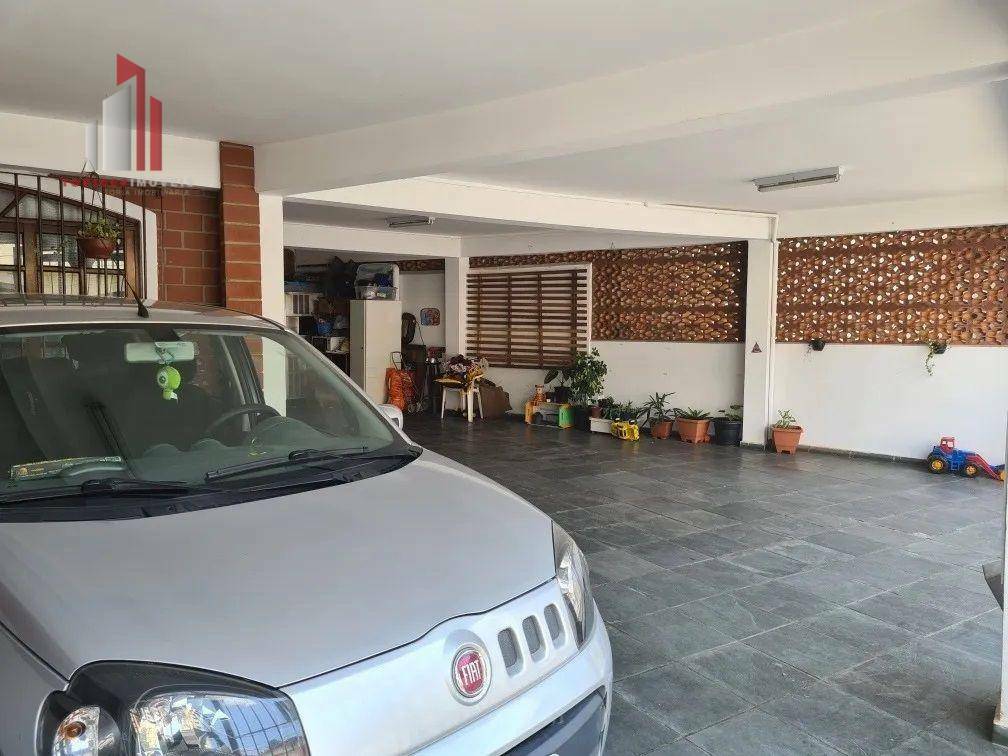 Casa à venda com 3 quartos, 150m² - Foto 2