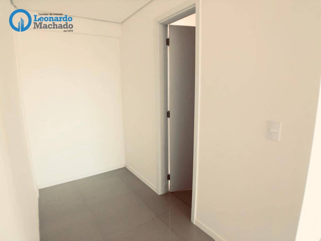 Apartamento à venda com 3 quartos, 165m² - Foto 21