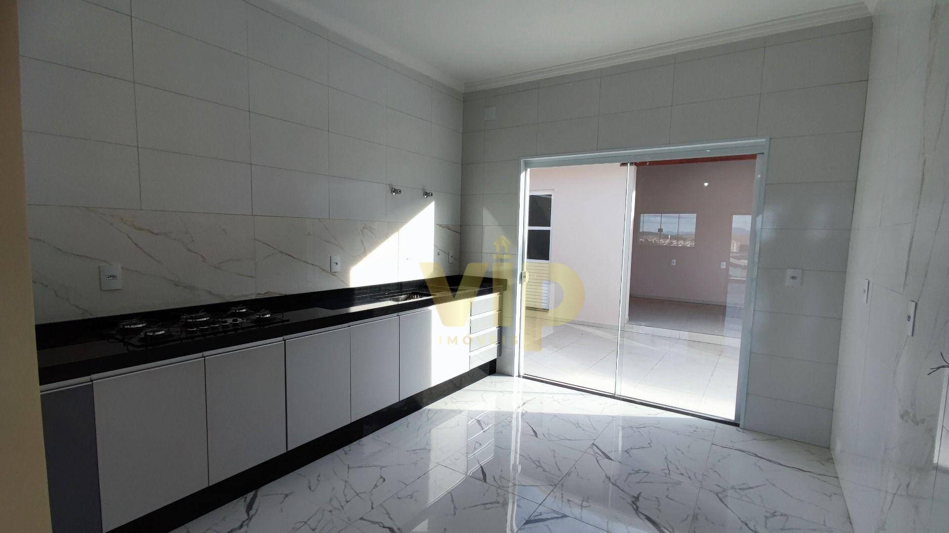 Casa à venda com 4 quartos, 210m² - Foto 19