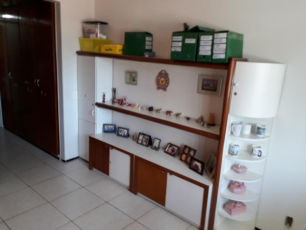 Apartamento à venda com 3 quartos, 150m² - Foto 13