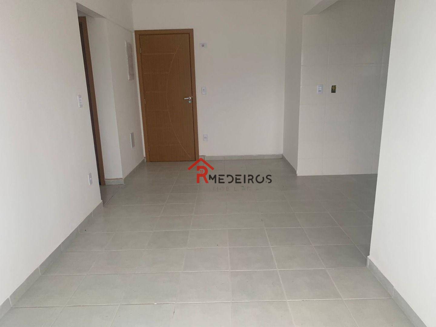 Apartamento à venda com 2 quartos, 56m² - Foto 2