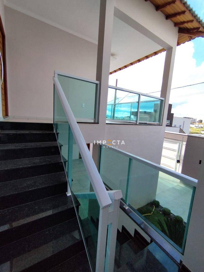 Casa à venda com 4 quartos, 210m² - Foto 56