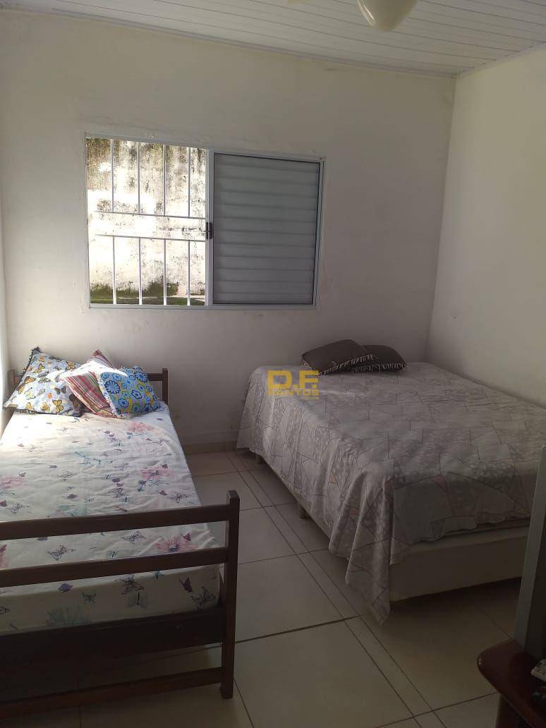 Casa à venda com 4 quartos, 75m² - Foto 18