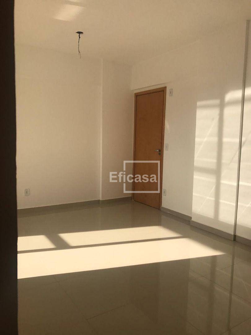 Apartamento à venda com 2 quartos, 65m² - Foto 1