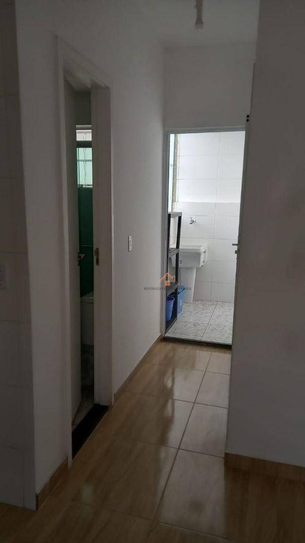 Apartamento à venda com 1 quarto, 33m² - Foto 1