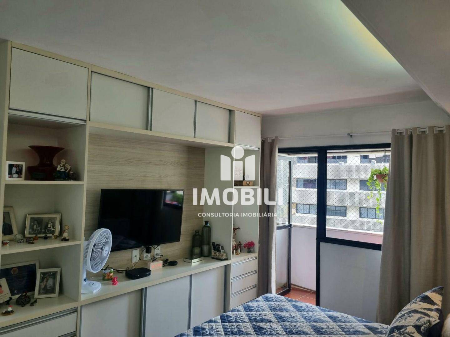 Apartamento à venda com 3 quartos, 154m² - Foto 6