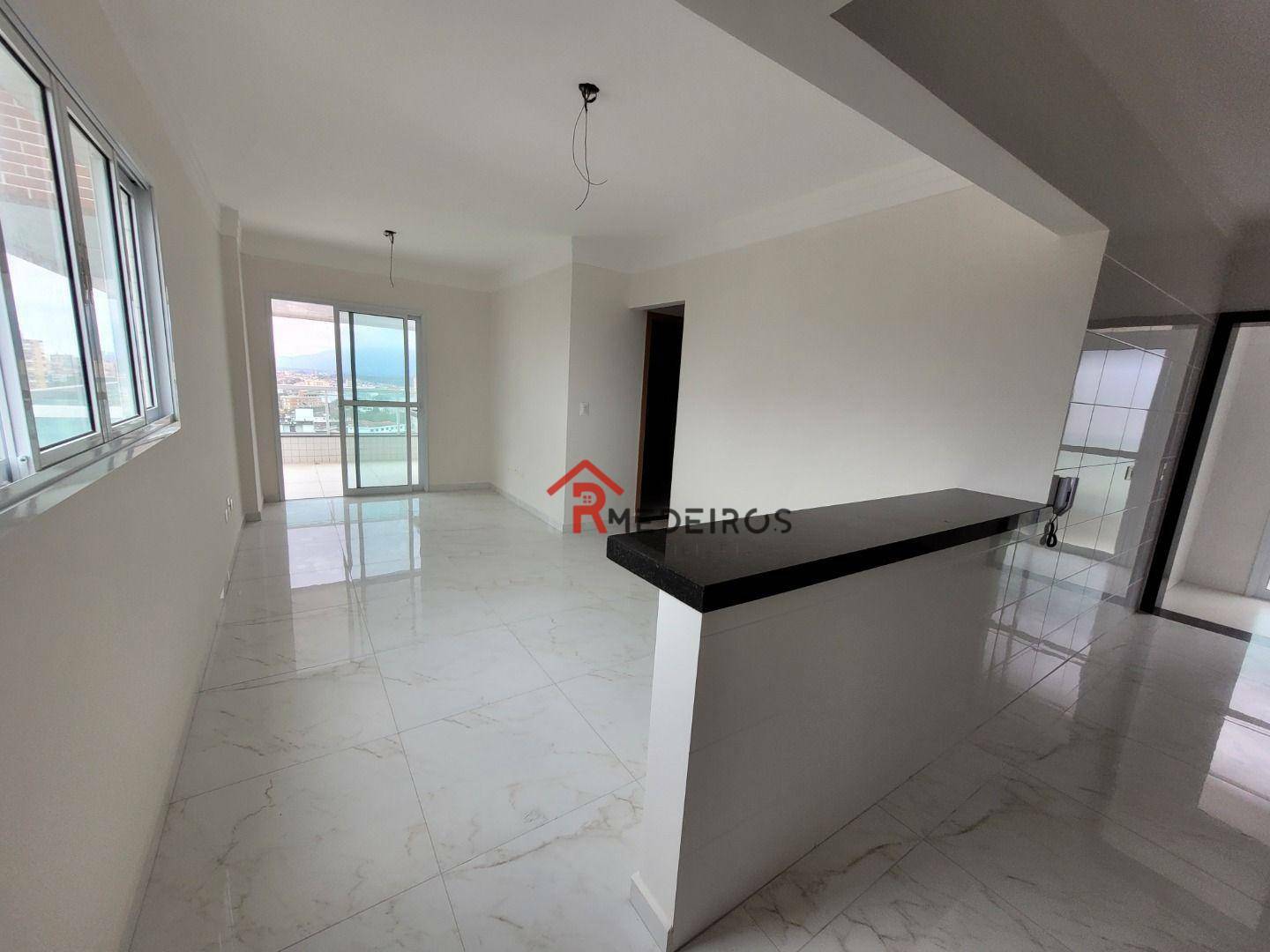 Apartamento à venda com 2 quartos, 93m² - Foto 2