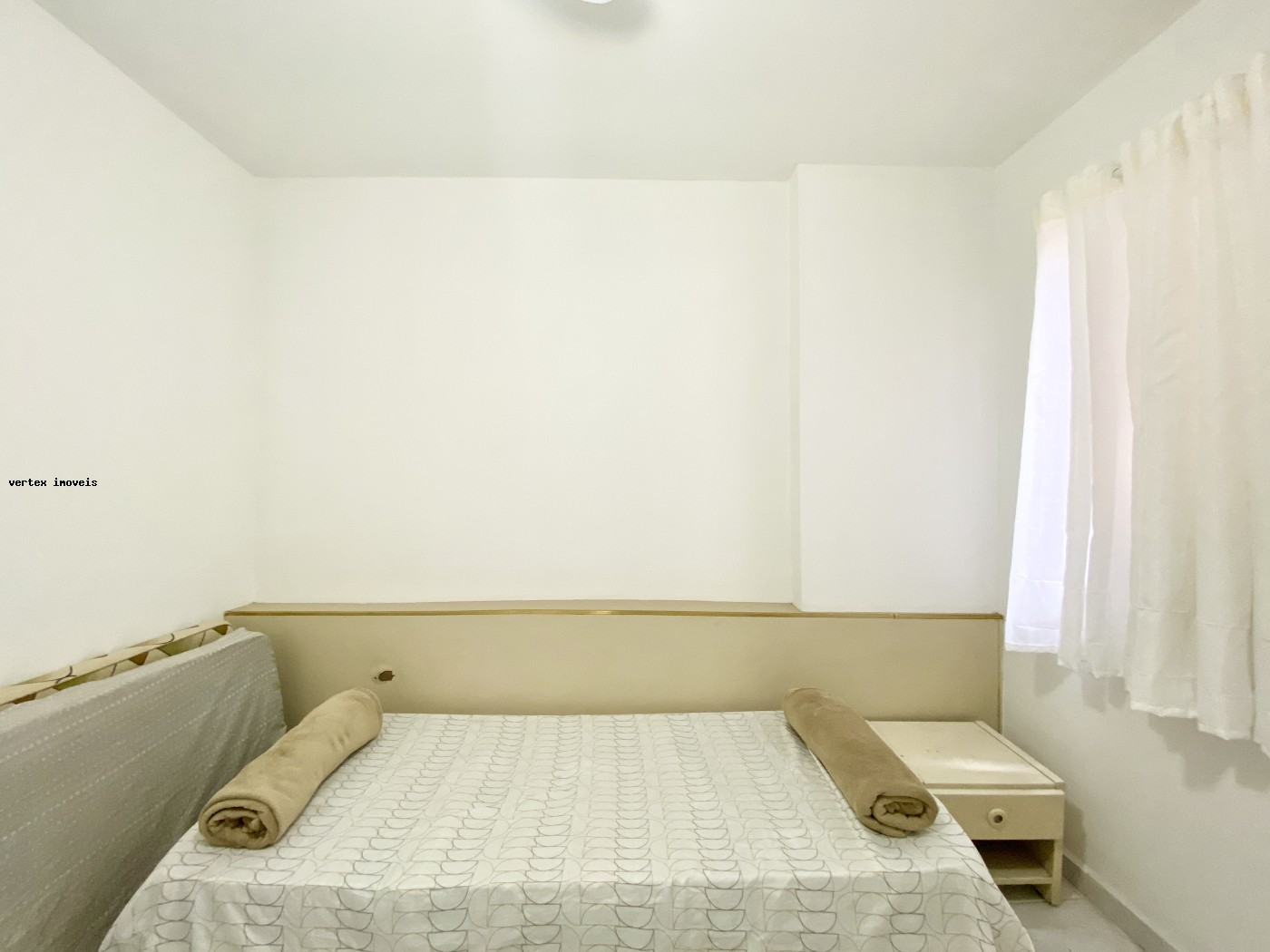 Apartamento à venda com 2 quartos, 70m² - Foto 9