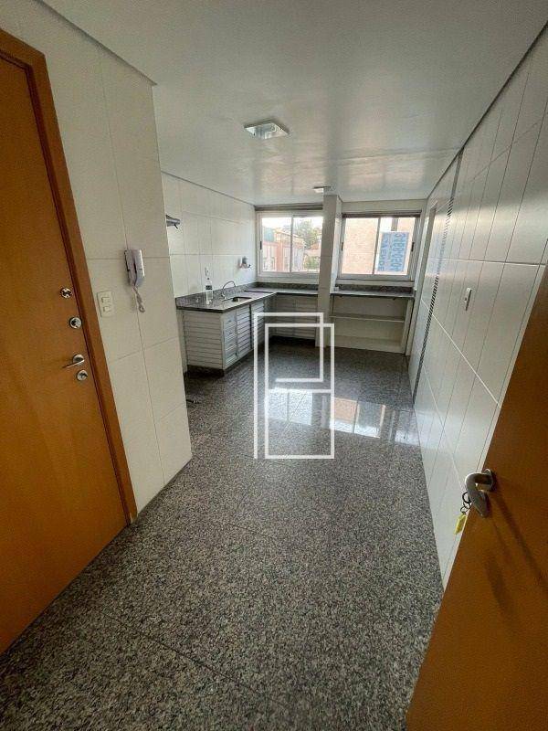 Apartamento à venda com 4 quartos, 140m² - Foto 17