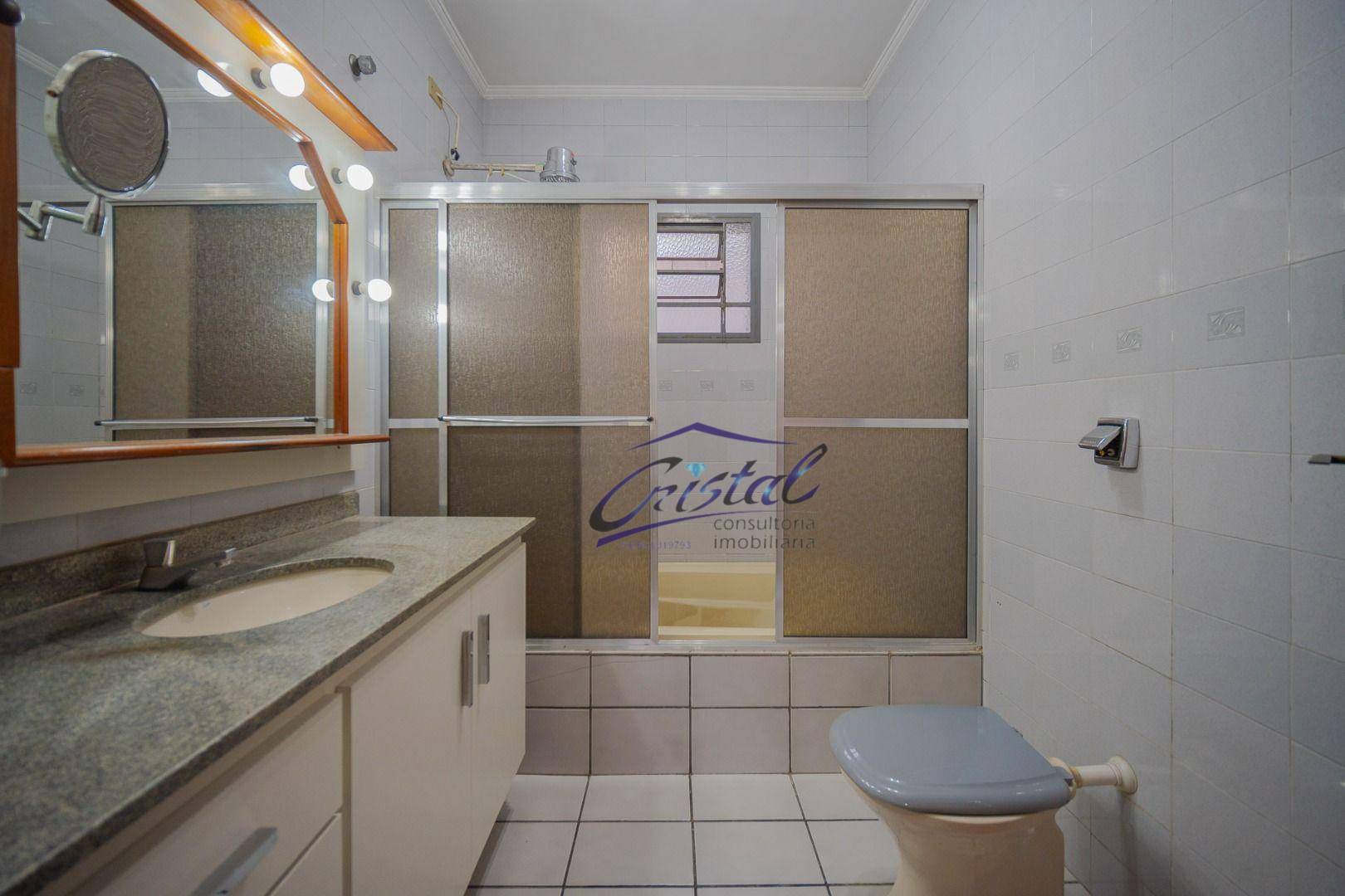 Casa à venda com 3 quartos, 331m² - Foto 43