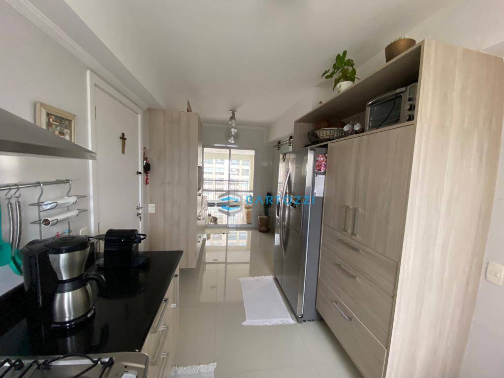 Apartamento à venda com 3 quartos, 190m² - Foto 14