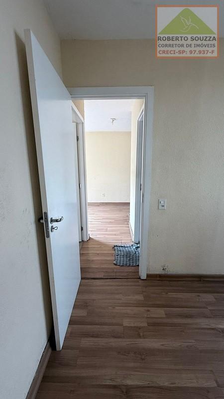 Apartamento à venda com 2 quartos, 38m² - Foto 23