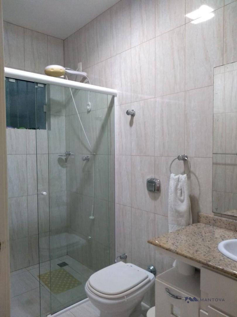 Casa à venda com 3 quartos, 300m² - Foto 5