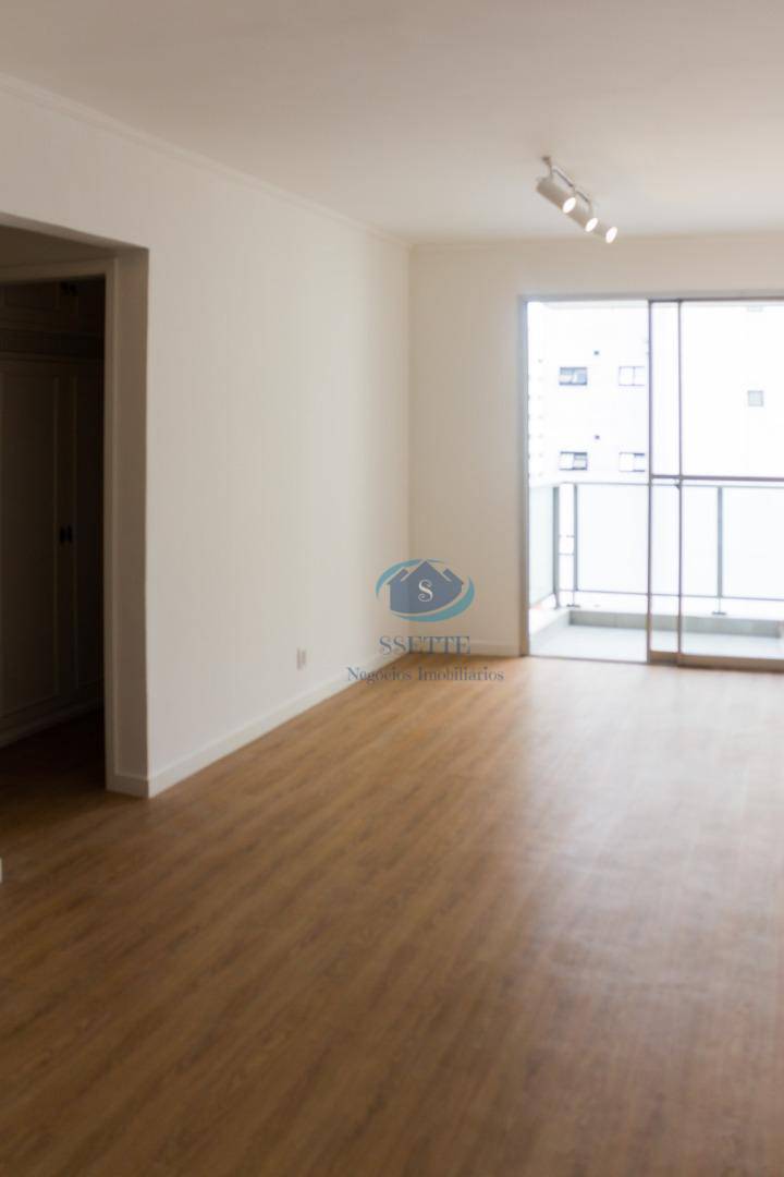 Apartamento à venda com 2 quartos, 68m² - Foto 2