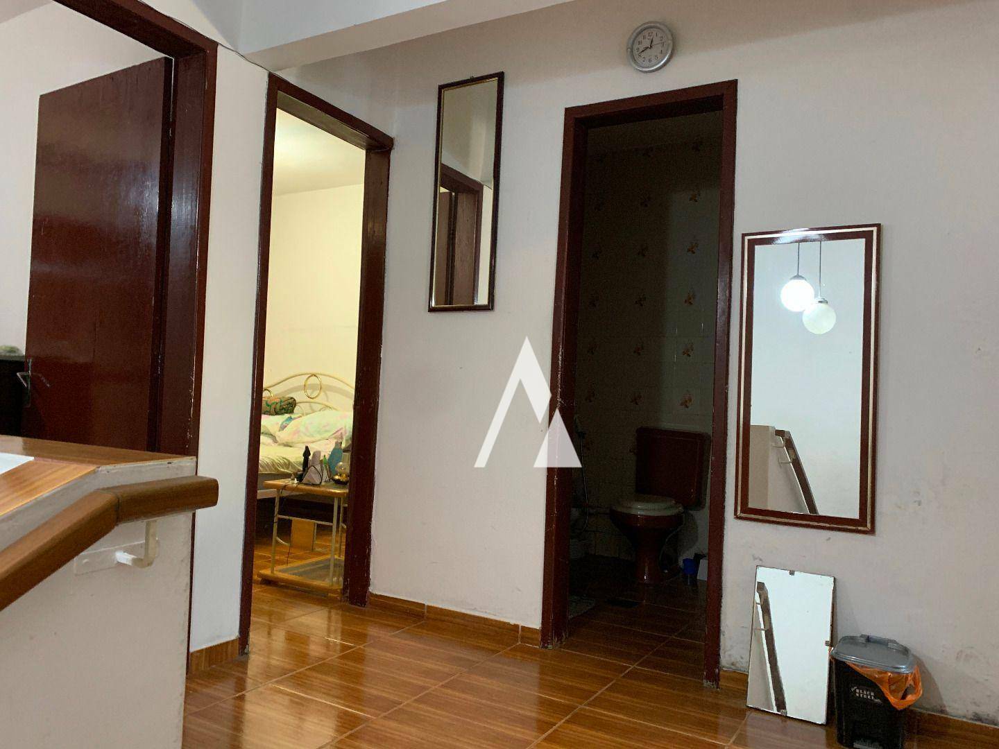 Casa à venda com 6 quartos, 174m² - Foto 5