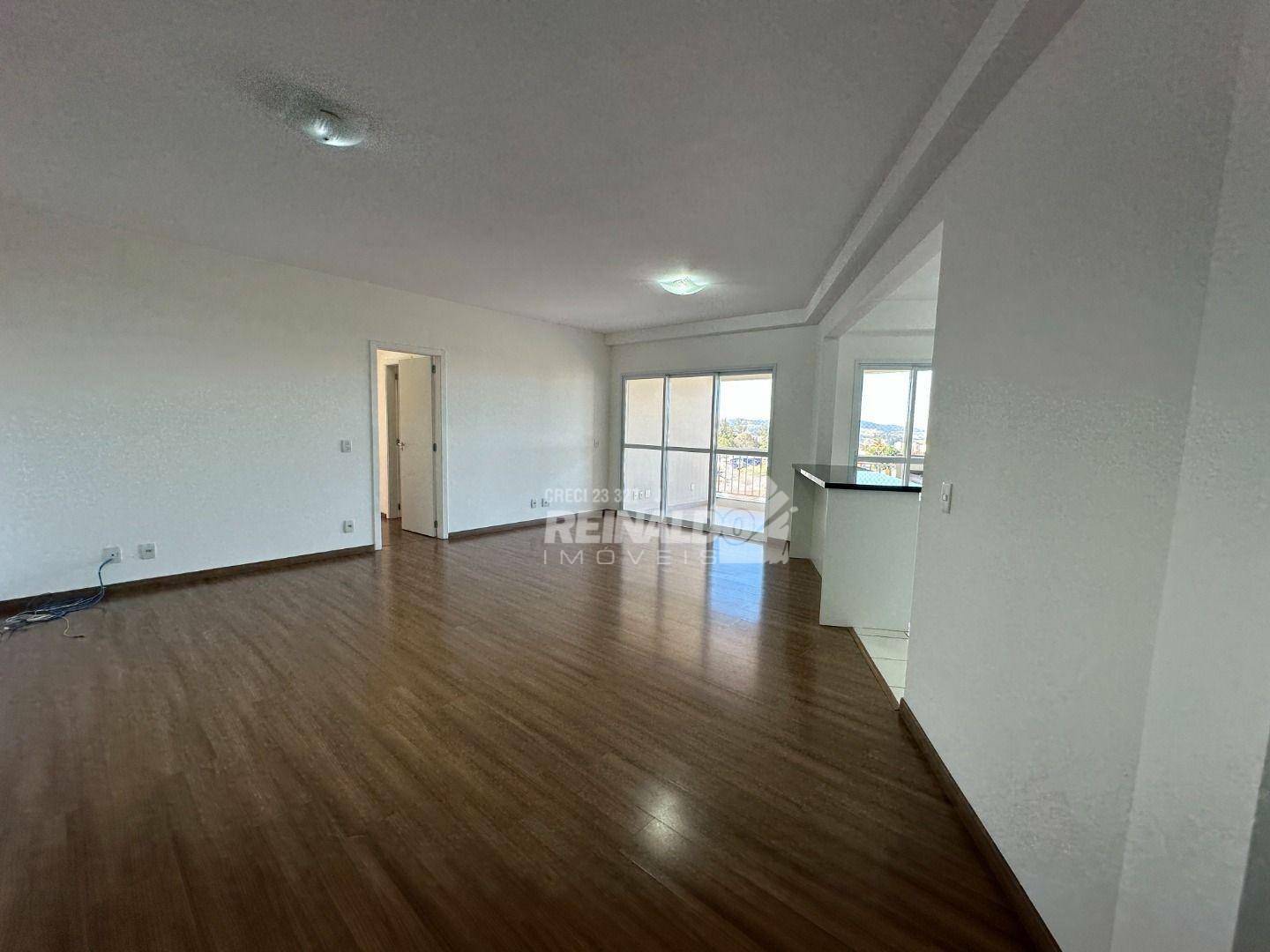 Apartamento para alugar com 3 quartos, 120m² - Foto 2