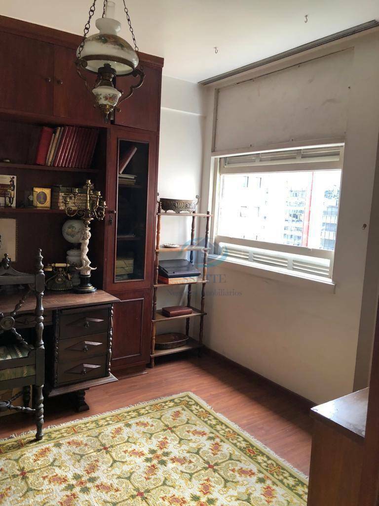 Apartamento à venda com 3 quartos, 135m² - Foto 10