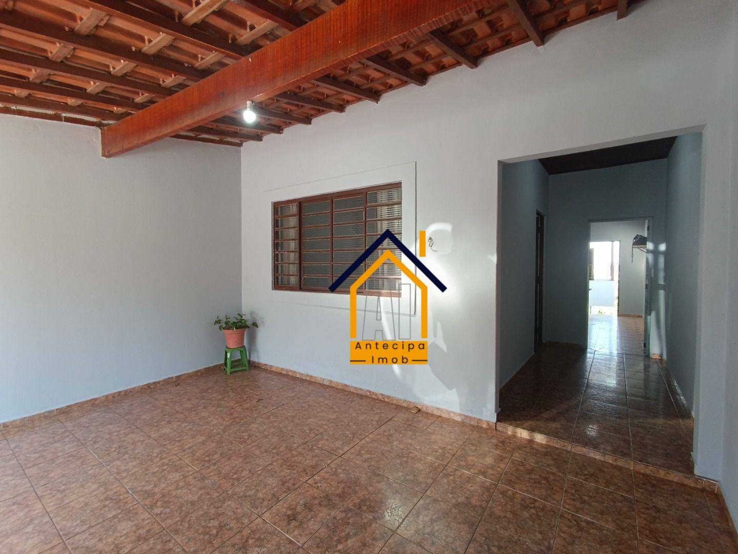 Casa à venda com 2 quartos, 60m² - Foto 2