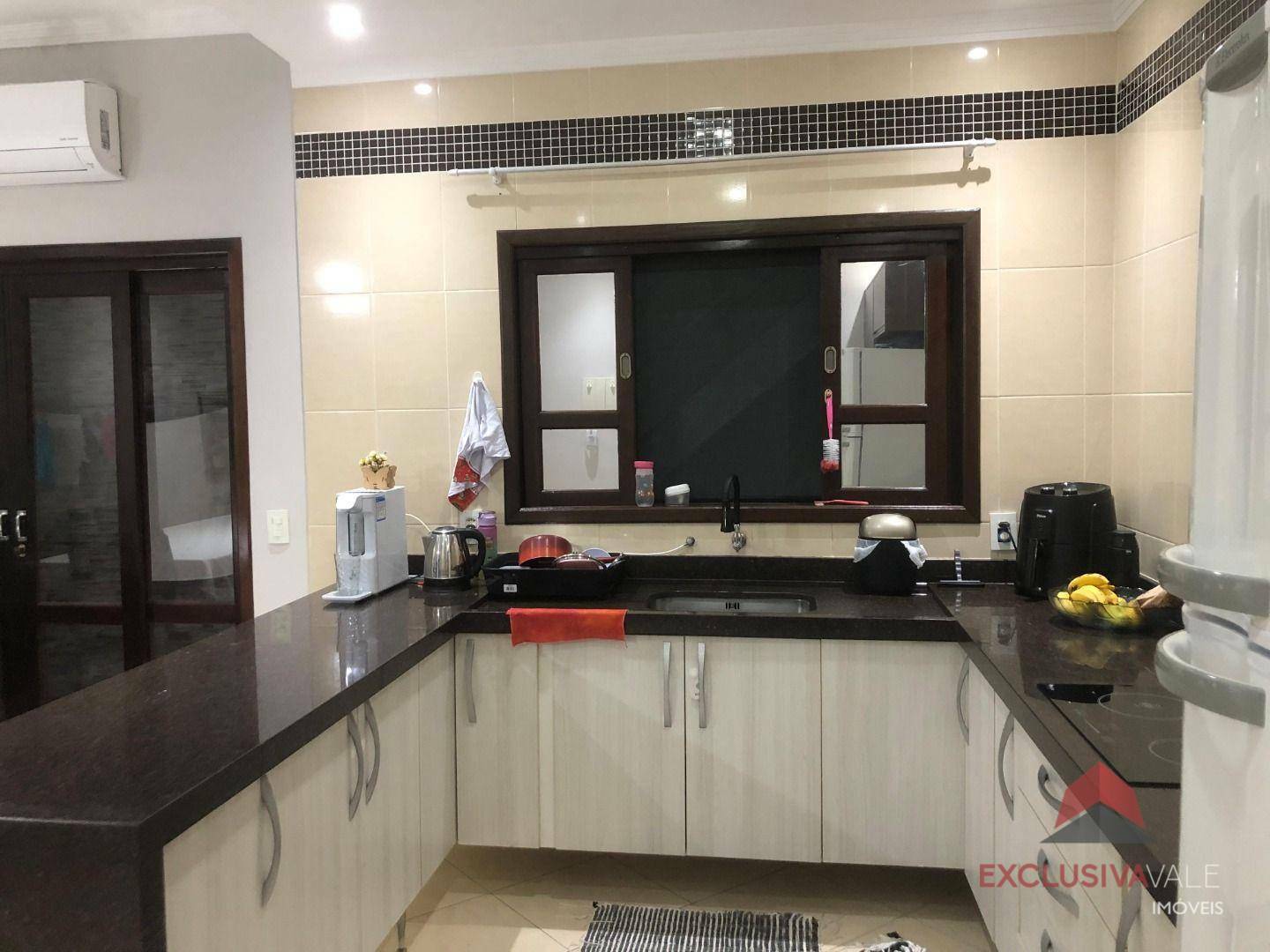 Casa à venda com 3 quartos, 97m² - Foto 8