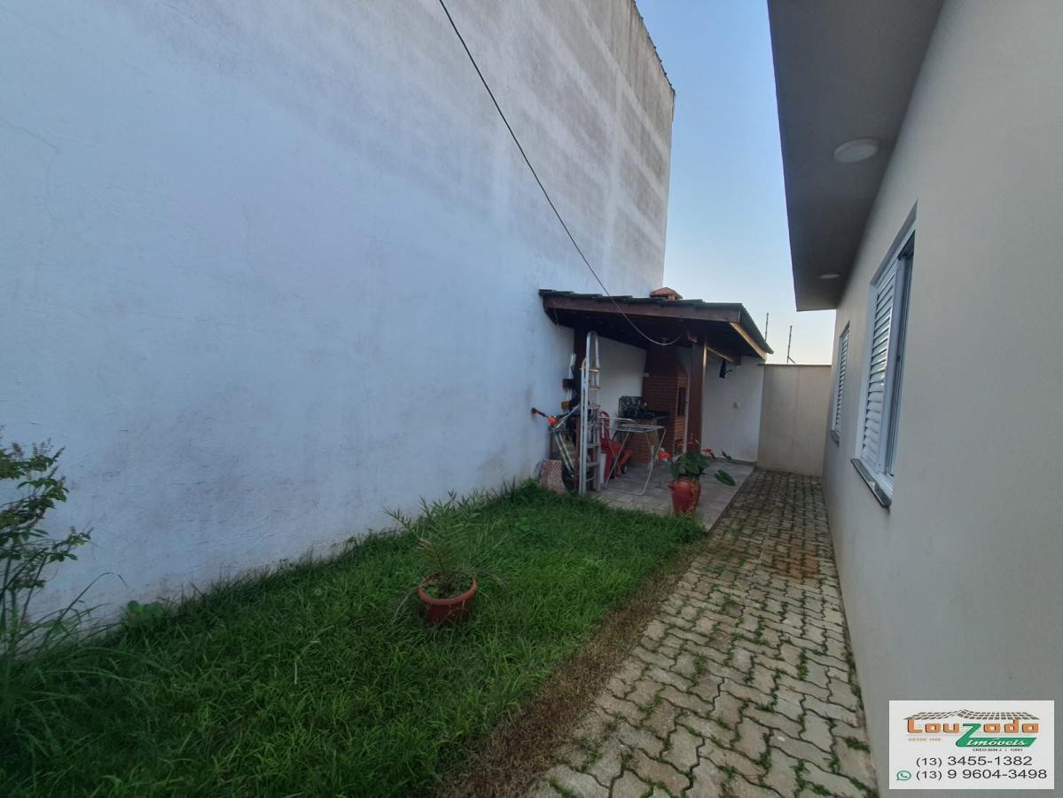 Casa à venda com 3 quartos, 250m² - Foto 4