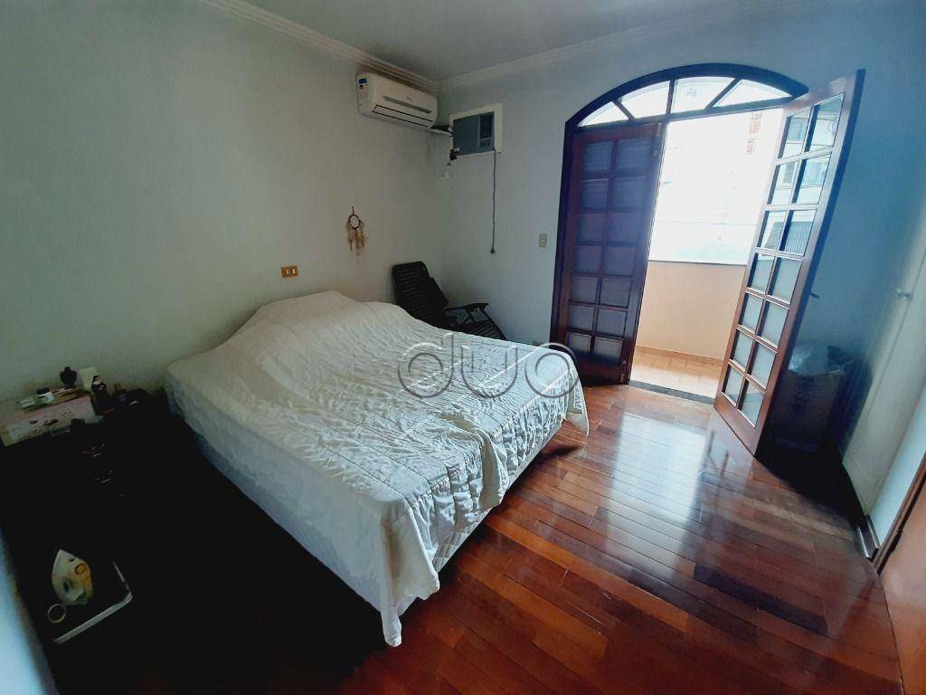 Casa à venda com 3 quartos, 289m² - Foto 8