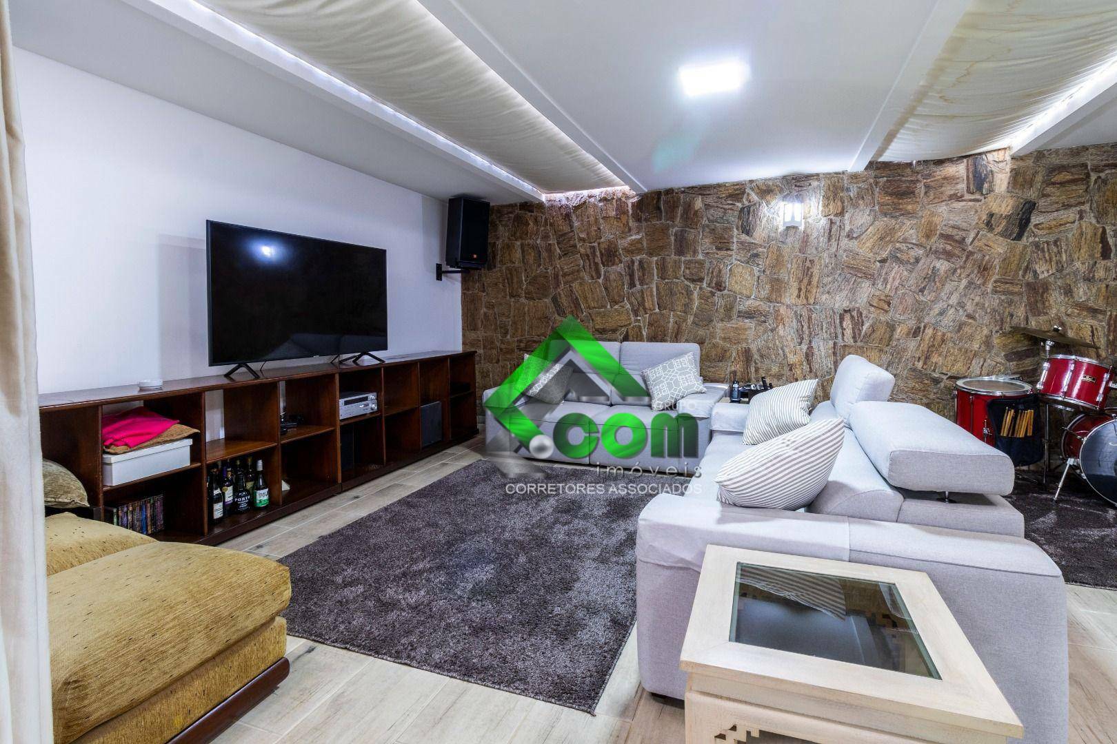 Casa à venda com 3 quartos, 327m² - Foto 8