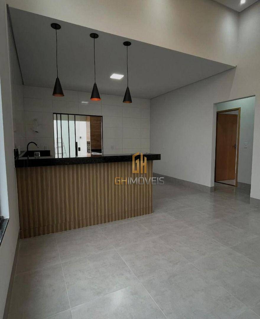 Casa à venda com 3 quartos, 98m² - Foto 5