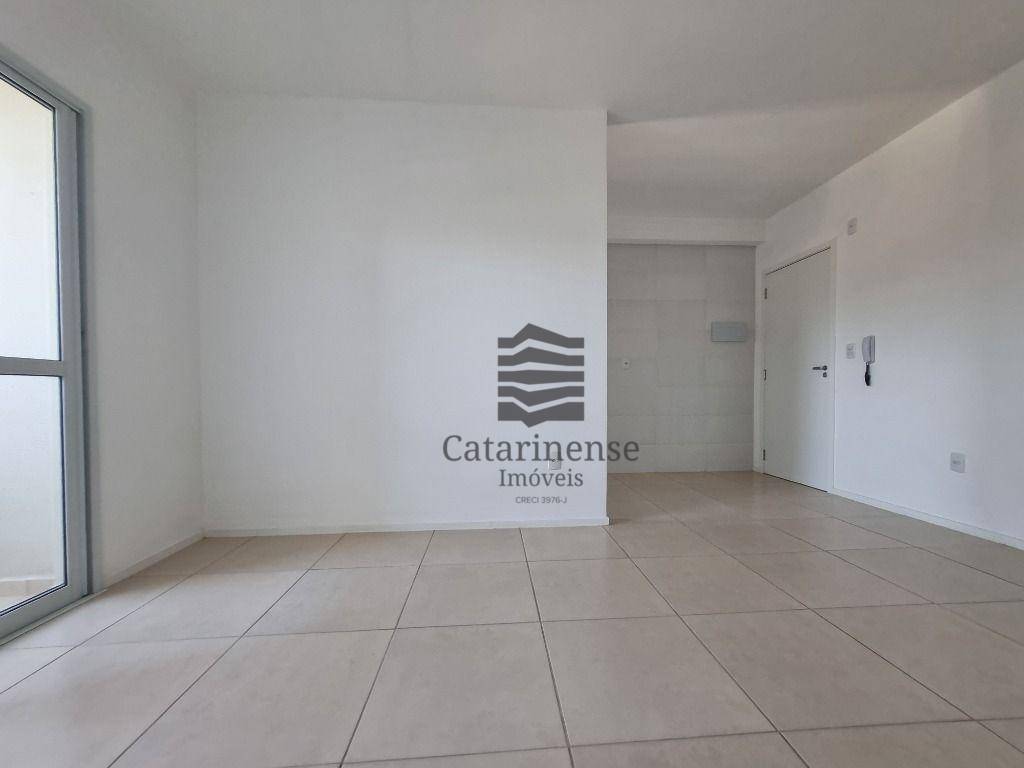 Apartamento à venda com 2 quartos, 55m² - Foto 4