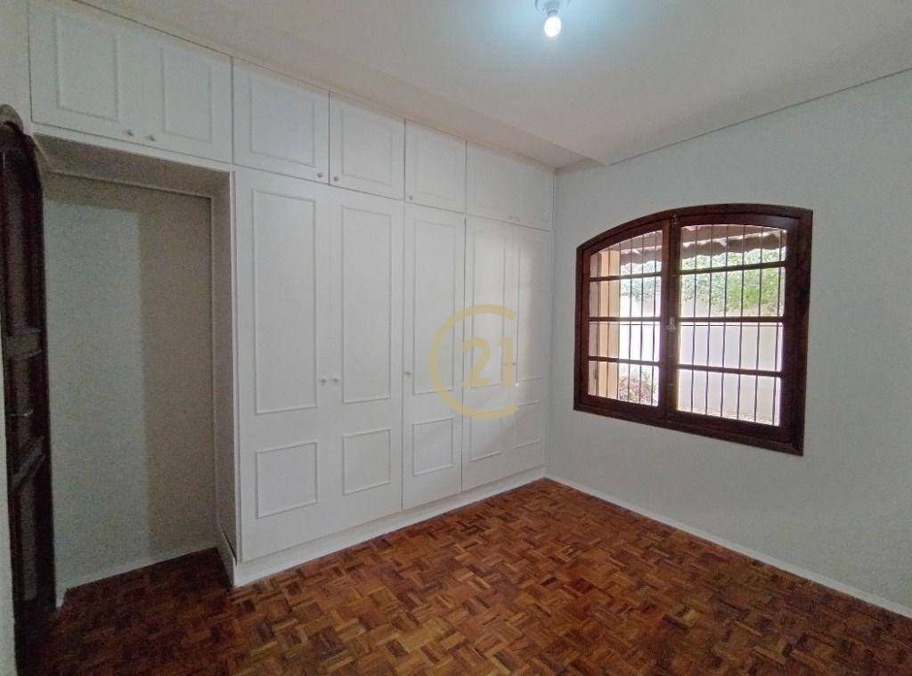 Casa à venda com 2 quartos, 173m² - Foto 4