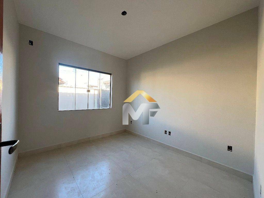 Casa à venda com 3 quartos, 79m² - Foto 5