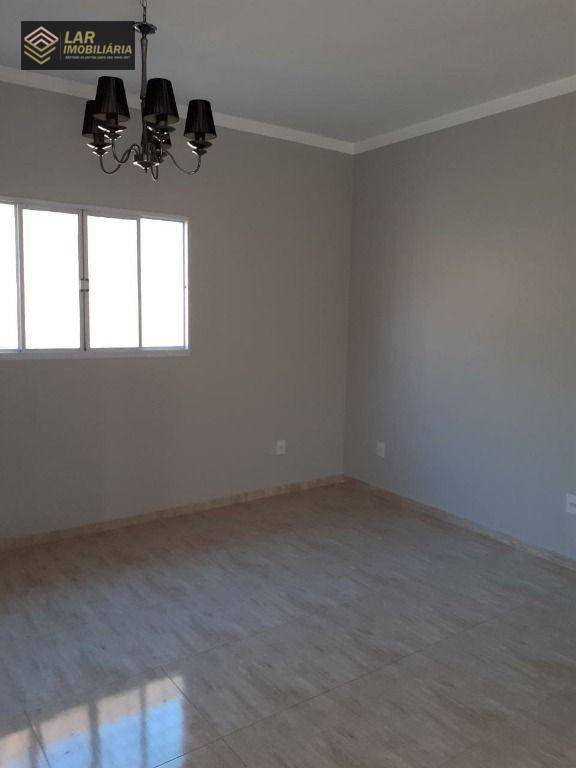 Casa à venda com 3 quartos, 90m² - Foto 3