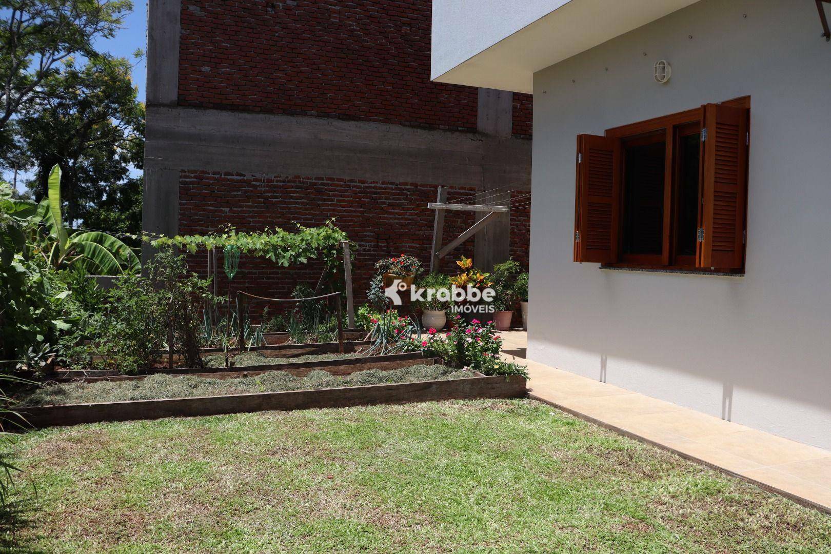 Casa à venda com 4 quartos, 214m² - Foto 12