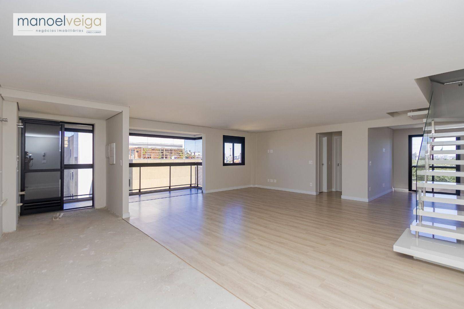 Apartamento à venda com 4 quartos, 151m² - Foto 1