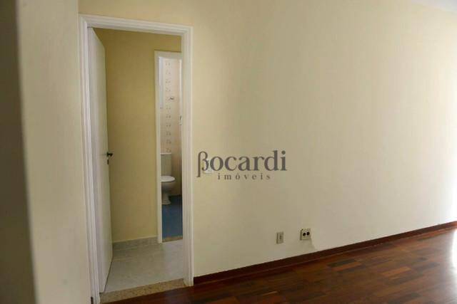 Apartamento à venda com 2 quartos, 62m² - Foto 12