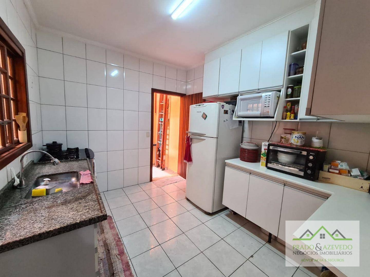 Casa à venda com 3 quartos, 100m² - Foto 5