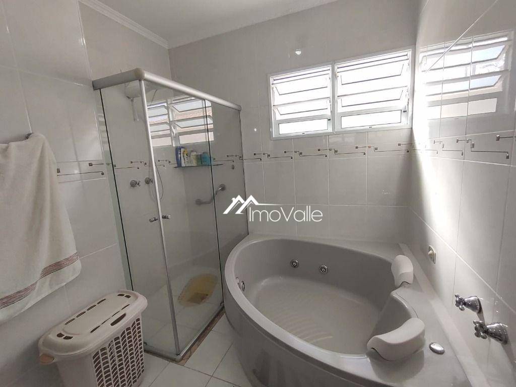 Casa à venda com 3 quartos, 220m² - Foto 19