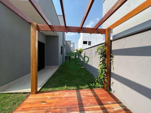 Casa de Condomínio à venda com 3 quartos, 183m² - Foto 1