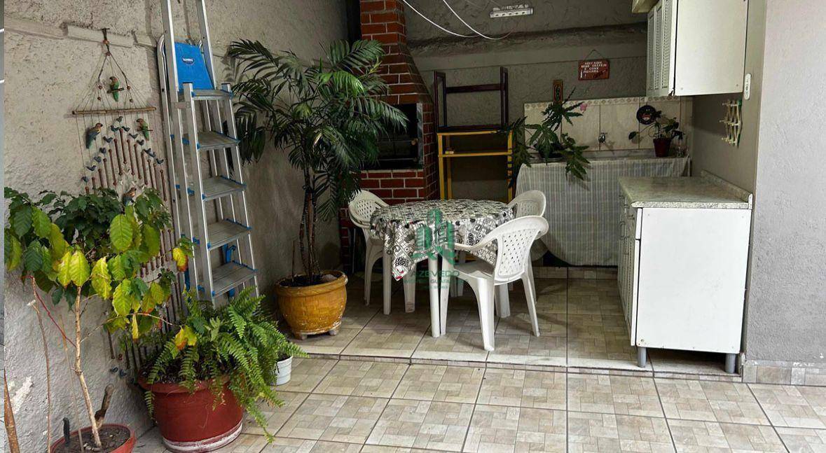 Casa à venda com 3 quartos, 190m² - Foto 23