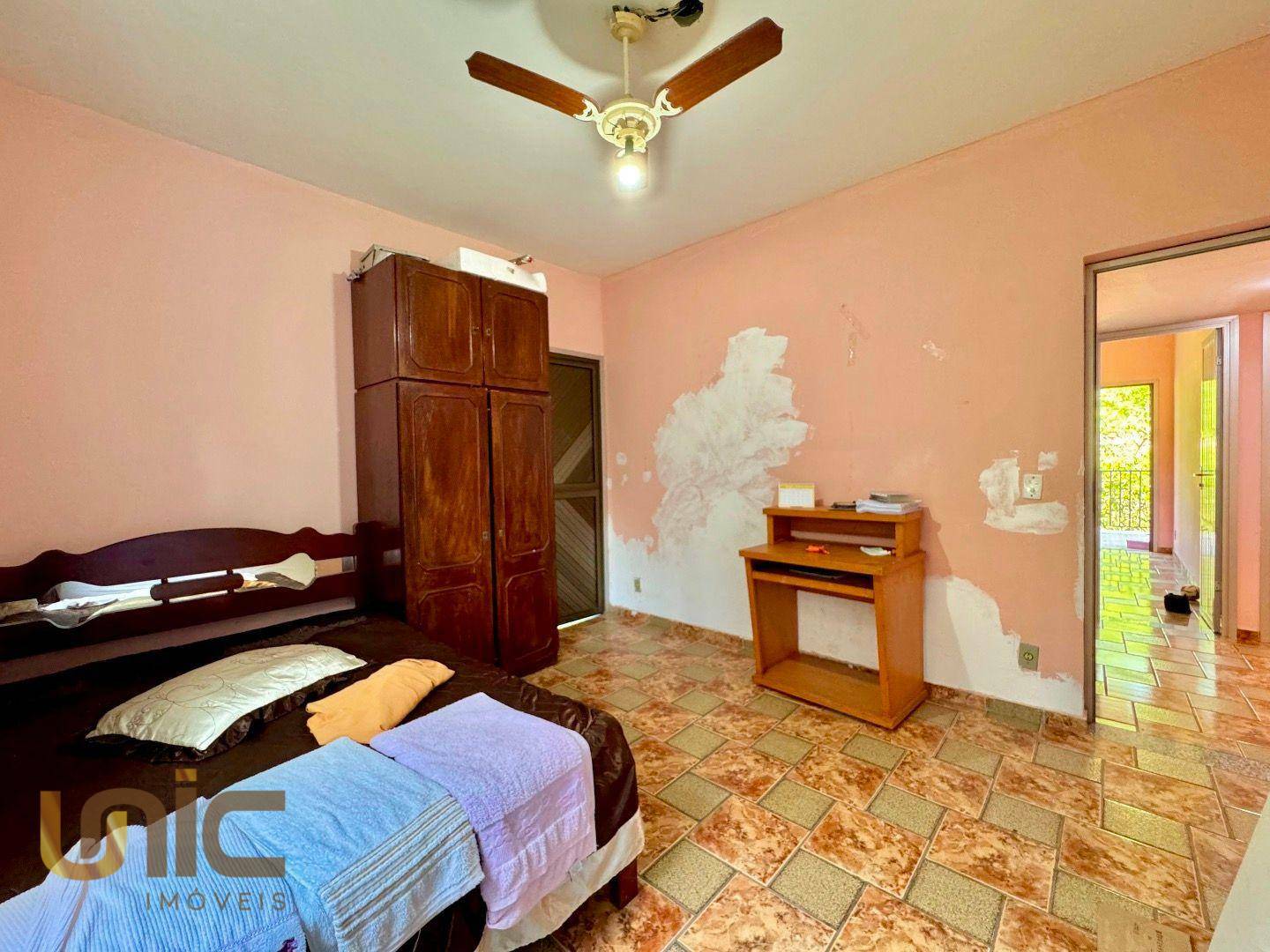 Casa de Condomínio à venda com 4 quartos, 240m² - Foto 19